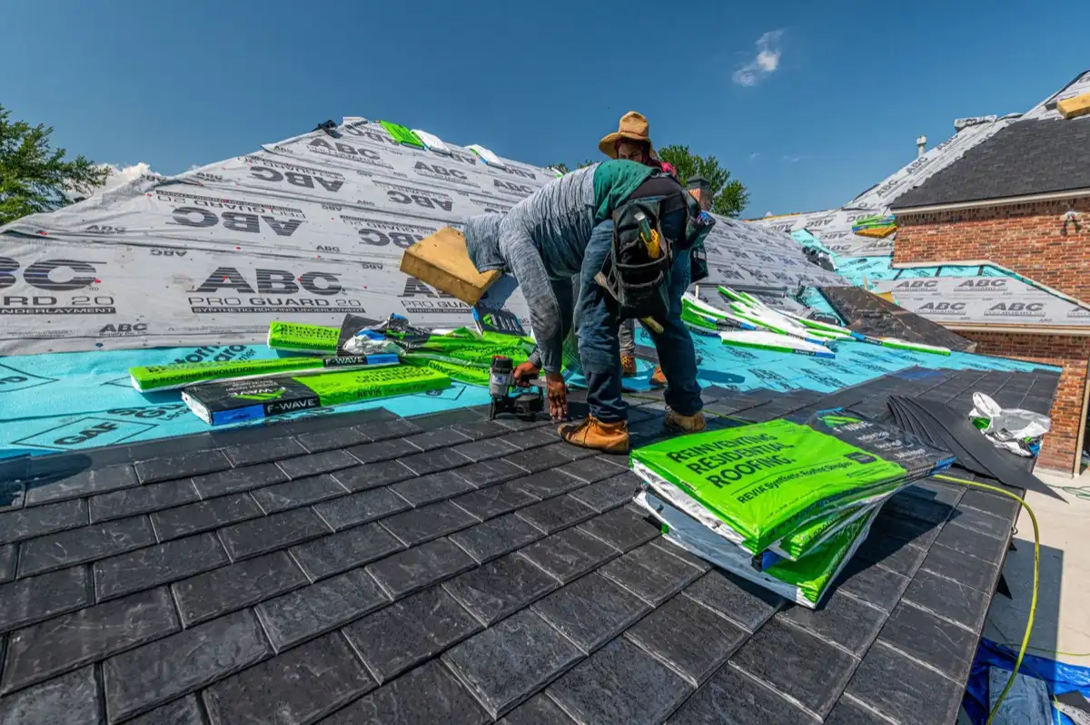 Emergency Roof Tarping in Lafayette, LA